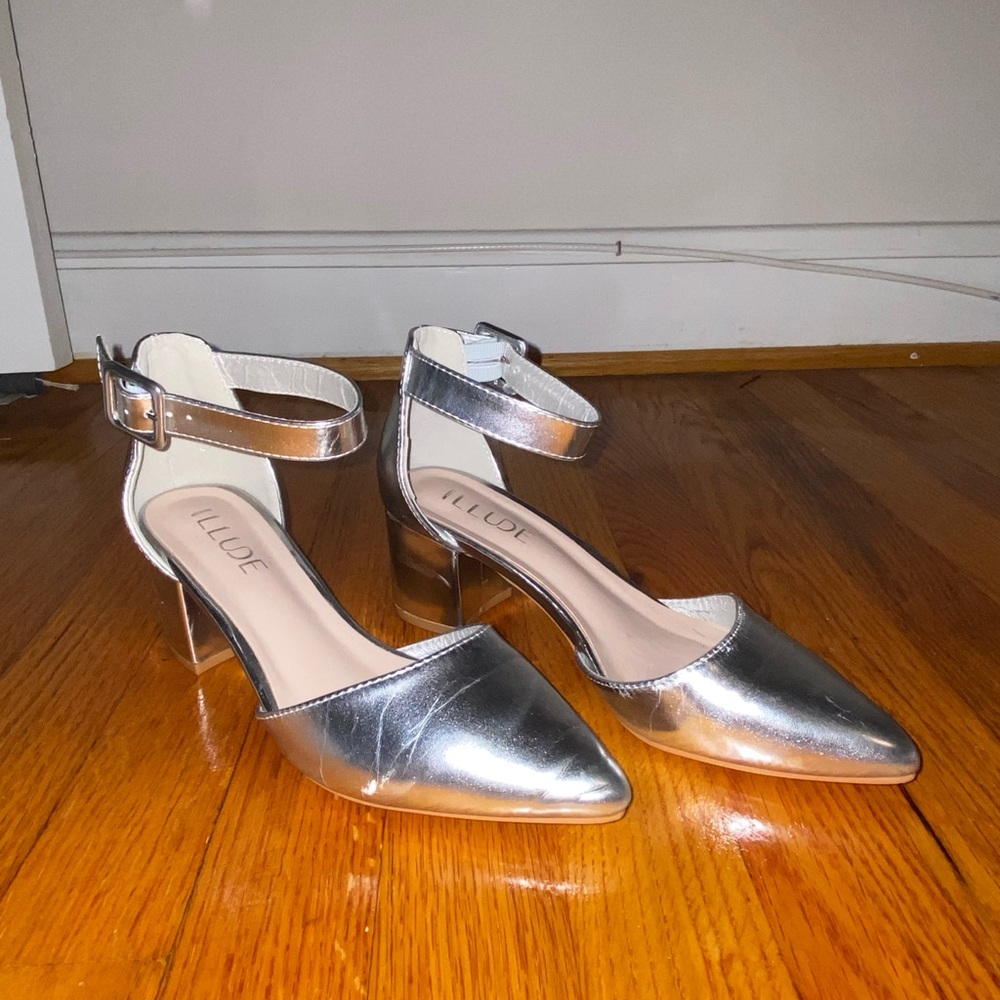 ILLUDE women's silver block heels